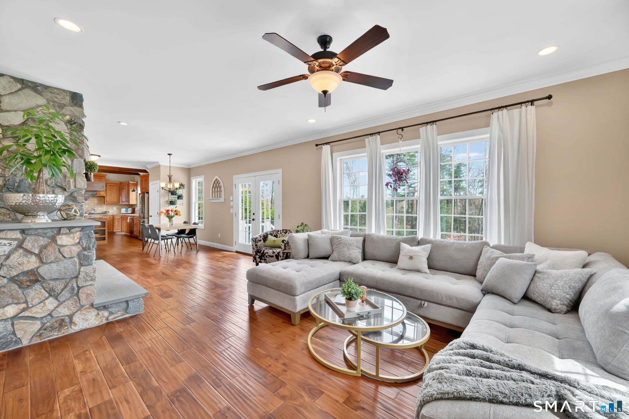 6 Eastview Drive
