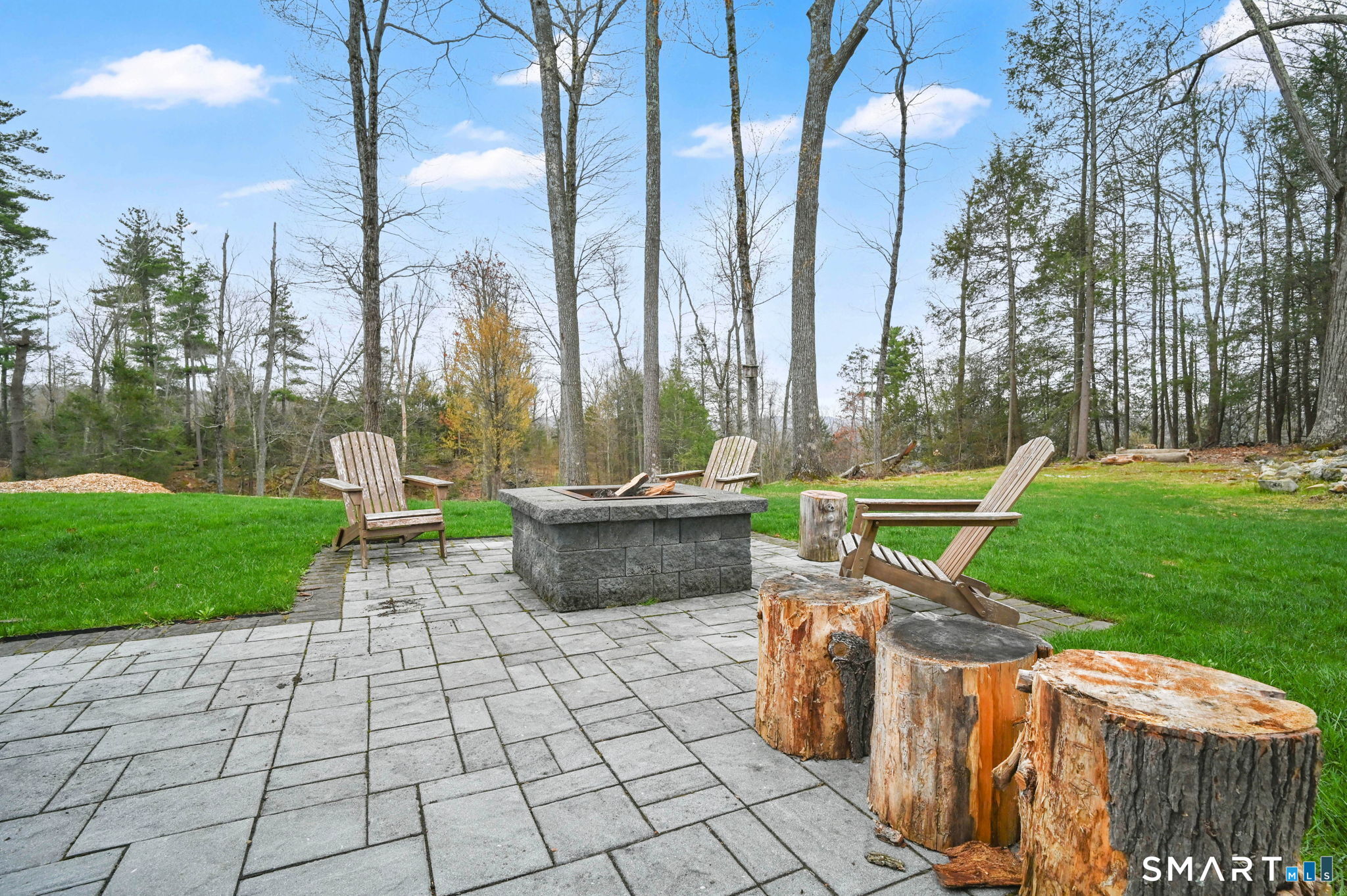 6 Eastview Drive