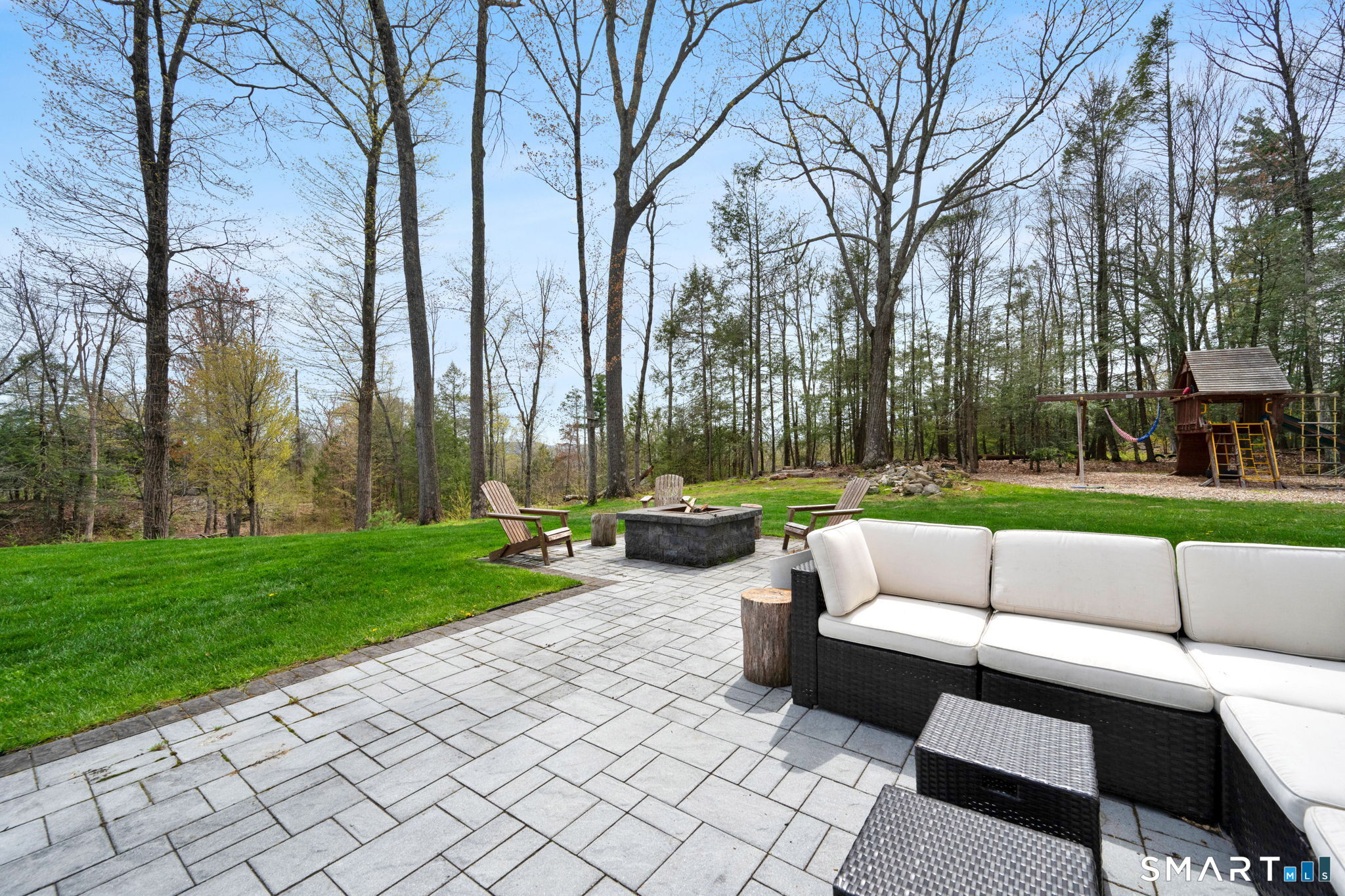 6 Eastview Drive