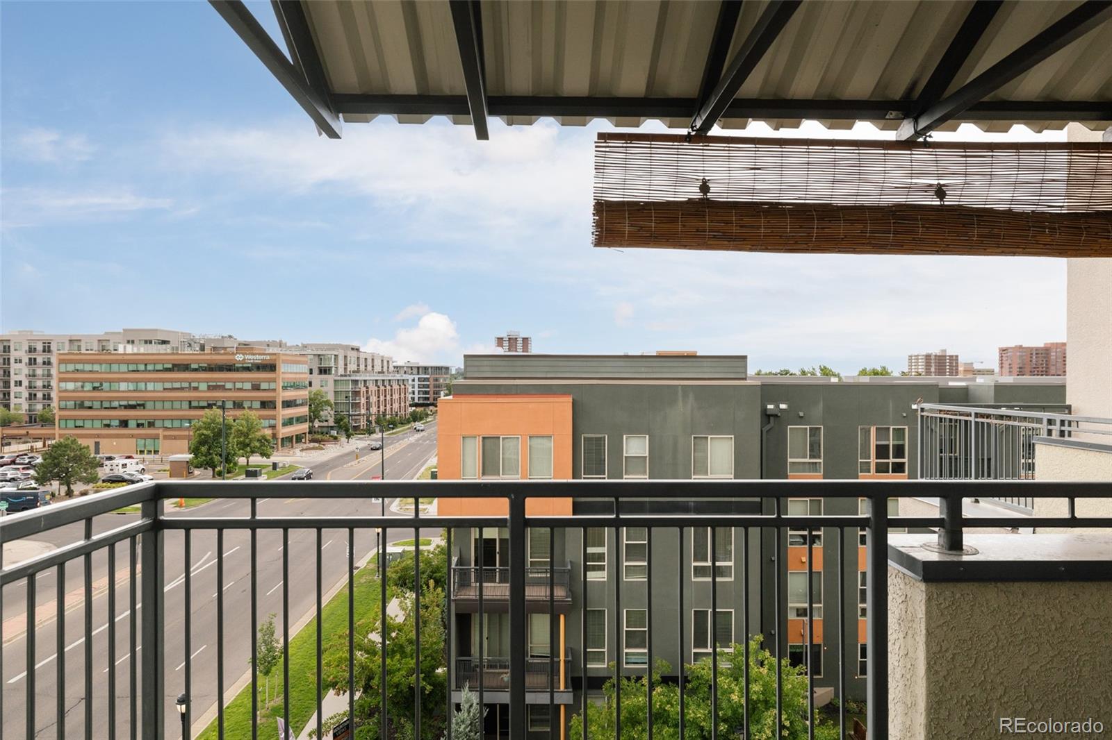 275 S Harrison Street Unit: 501