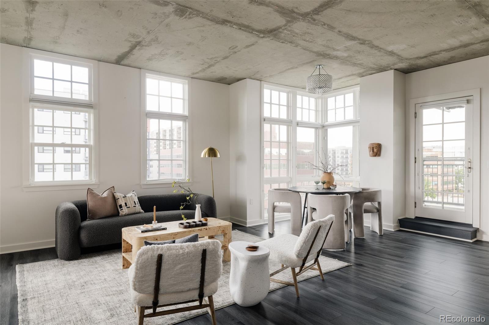 275 S Harrison Street Unit: 501