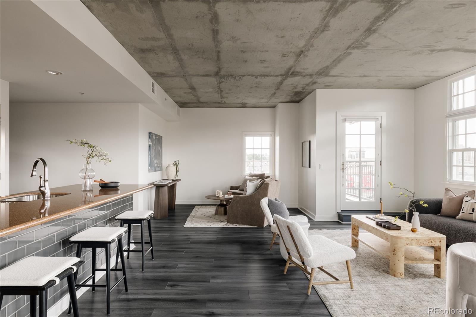 275 S Harrison Street Unit: 501
