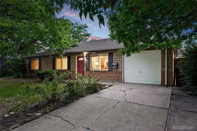 981 Ursula Street