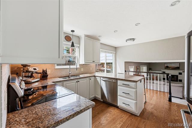 7603 S Madison Circle