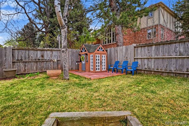 7603 S Madison Circle