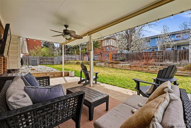 7603 S Madison Circle