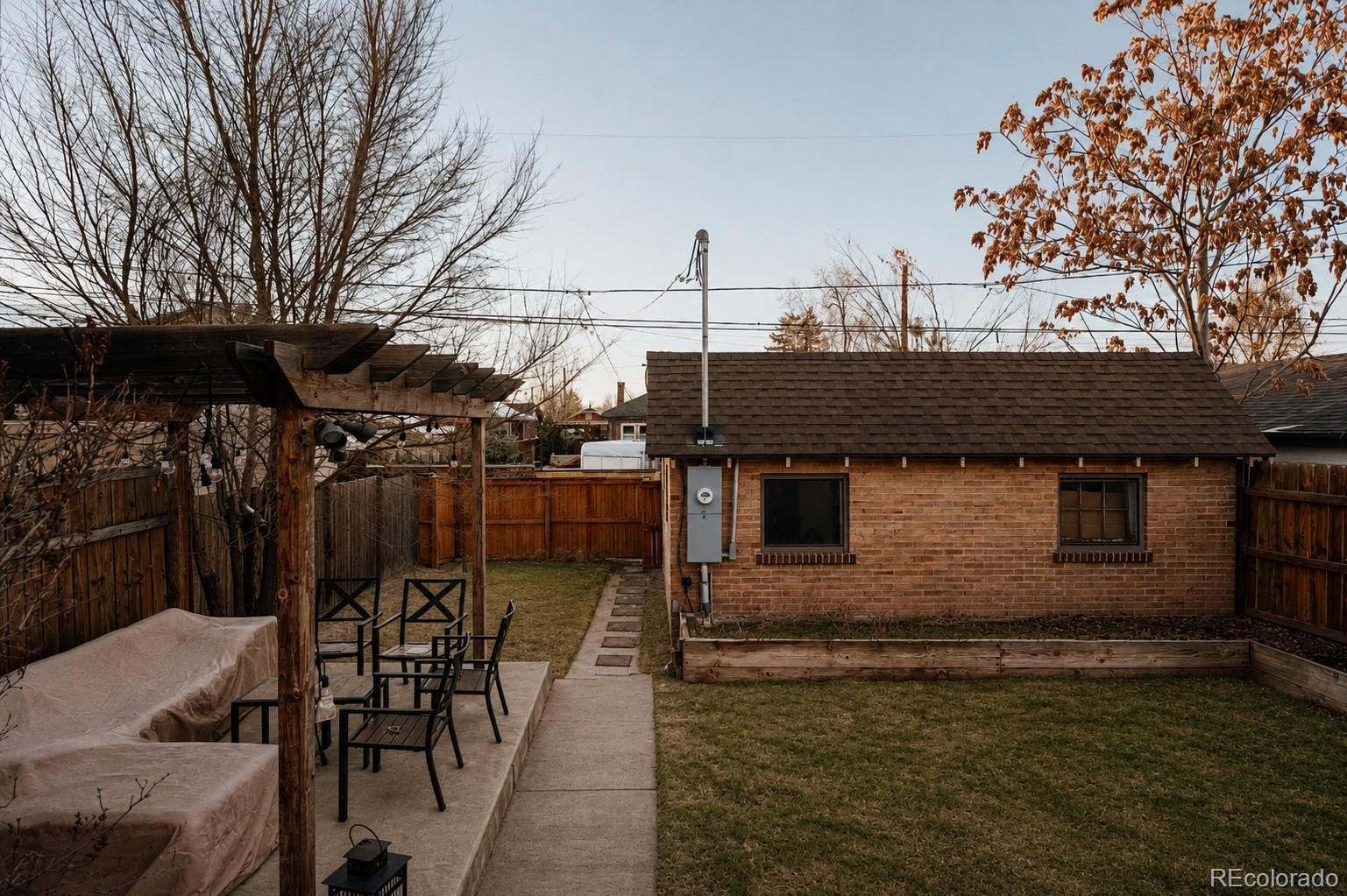 3533 N Vine Street