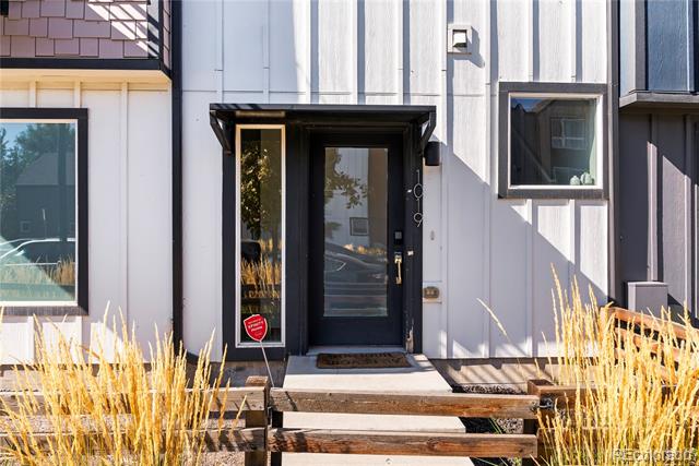 1019 Depew Street