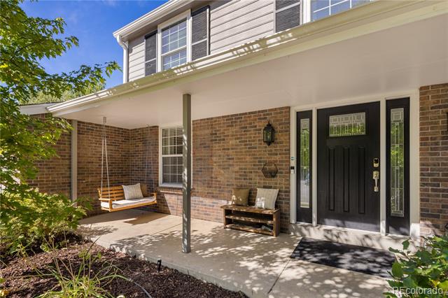 5807 E Long Place