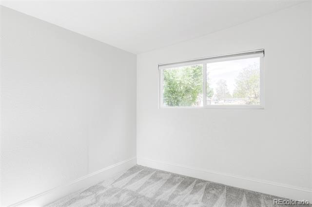61 S Hooker Street