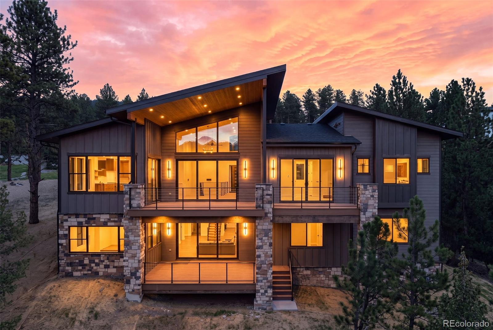 5197 Mountain Vista Lane
