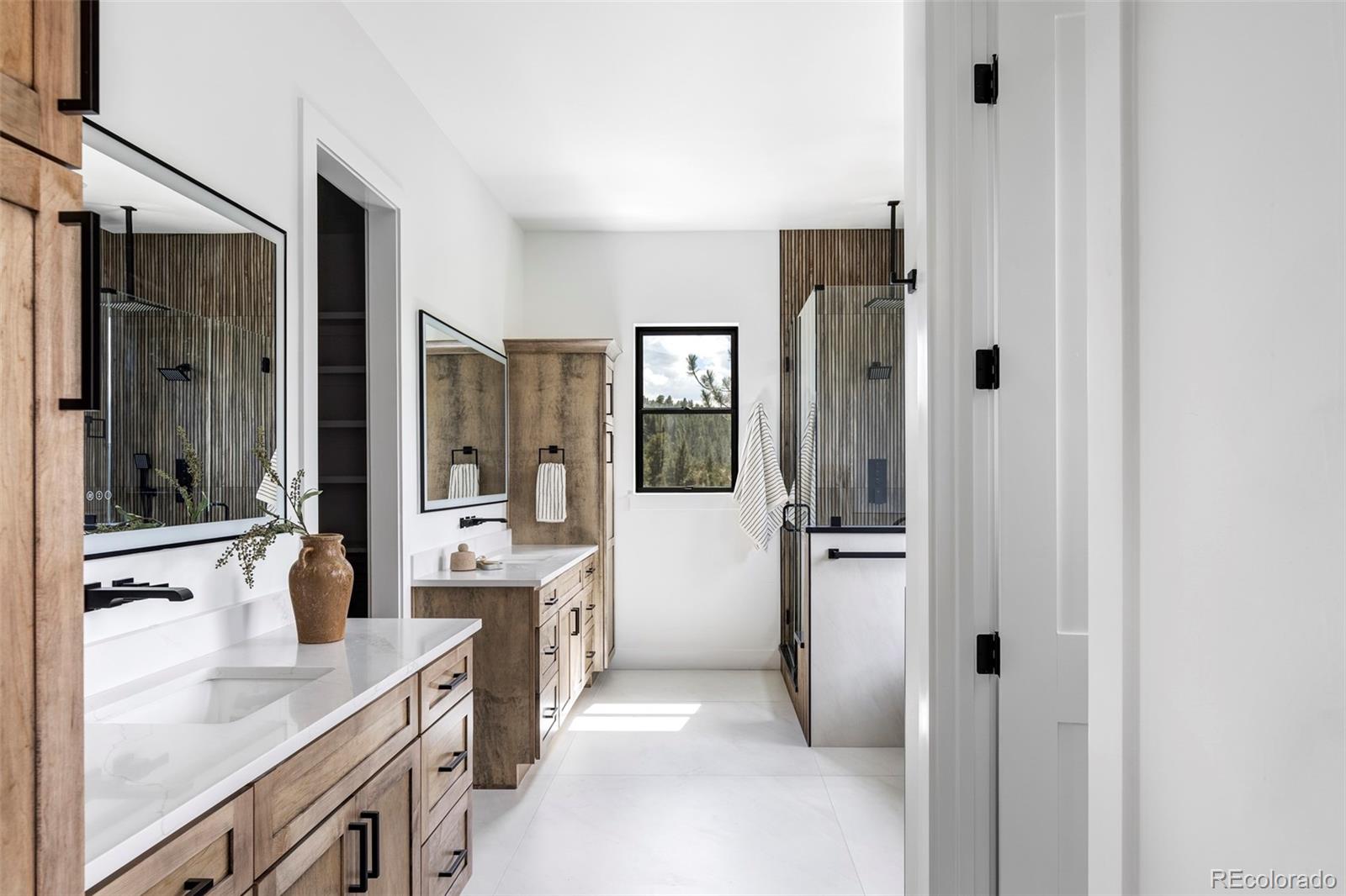5197 Mountain Vista Lane