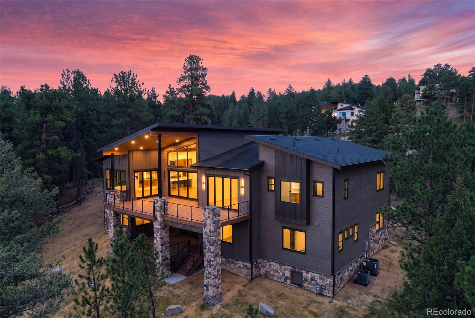 5197 Mountain Vista Lane