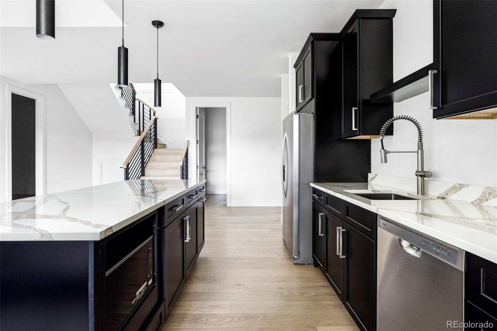5197 Mountain Vista Lane