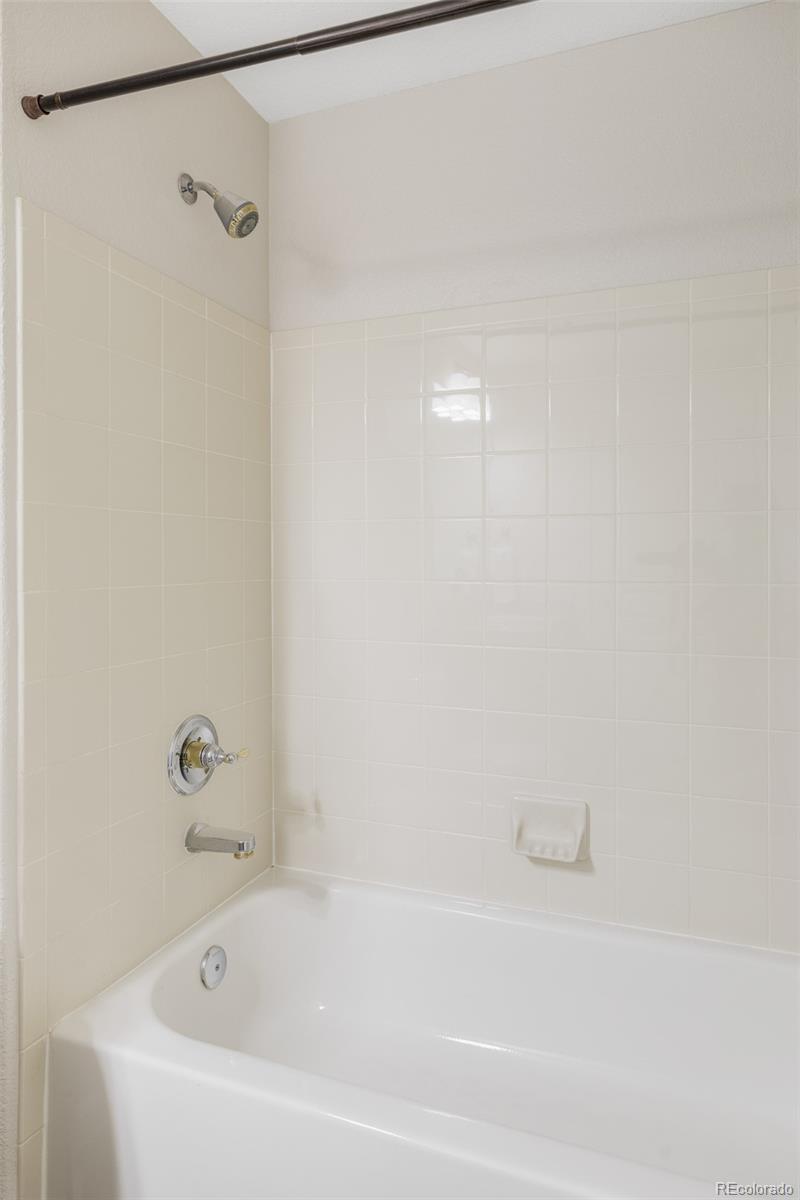 10331 W Girton Drive Unit: 204