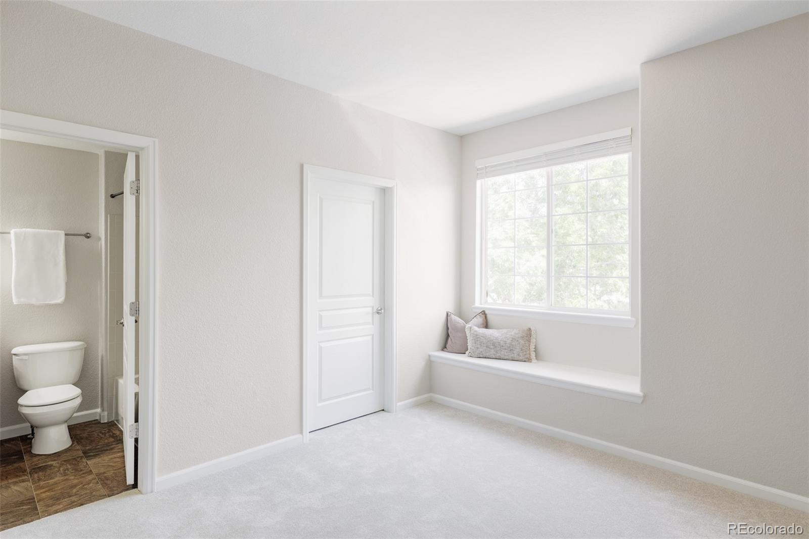 10331 W Girton Drive Unit: 204