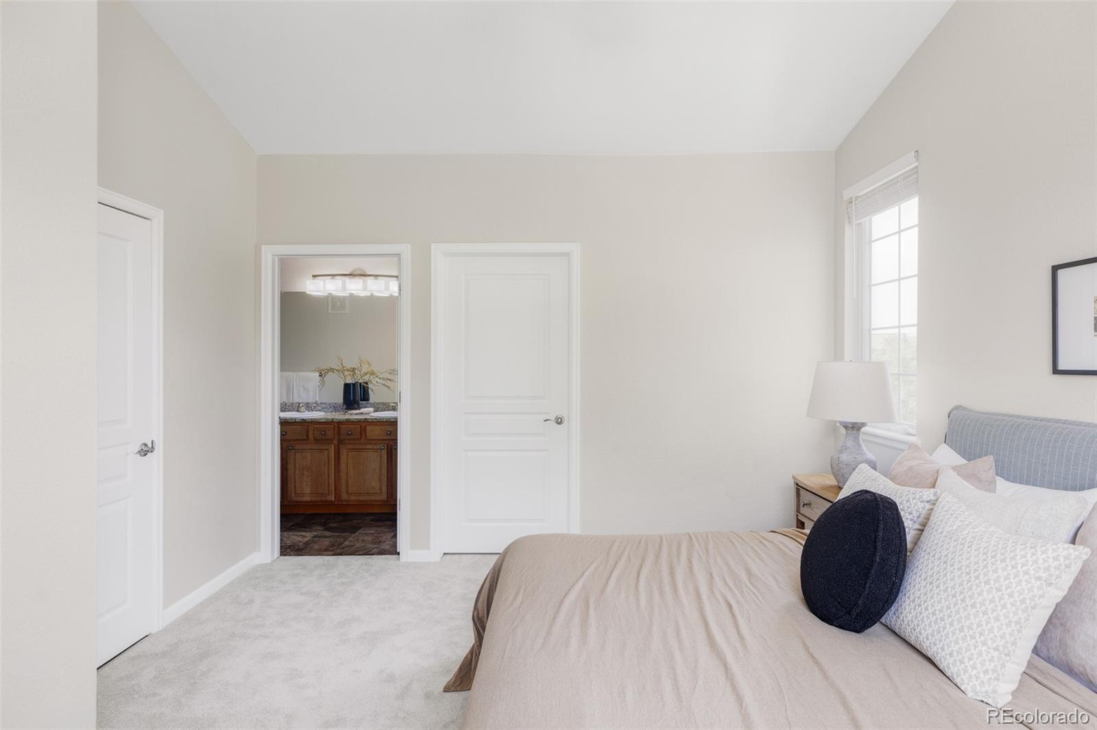 10331 W Girton Drive Unit: 204