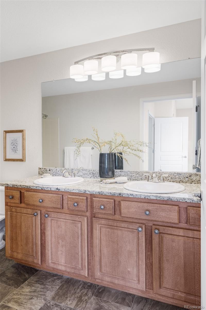 10331 W Girton Drive Unit: 204