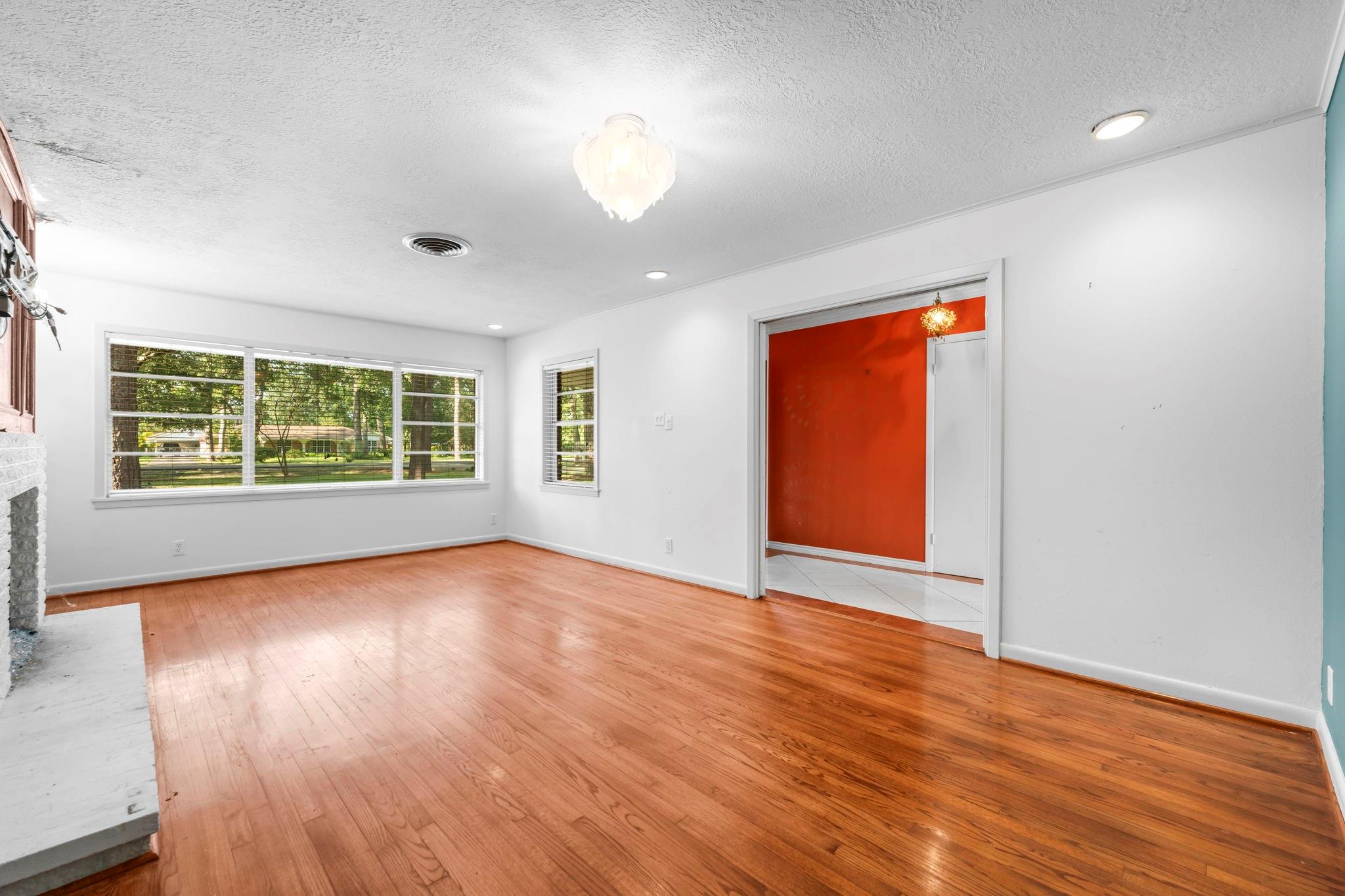 9821 Shadow Wood Drive