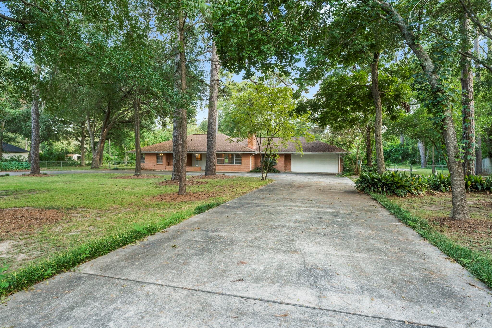 9821 Shadow Wood Drive