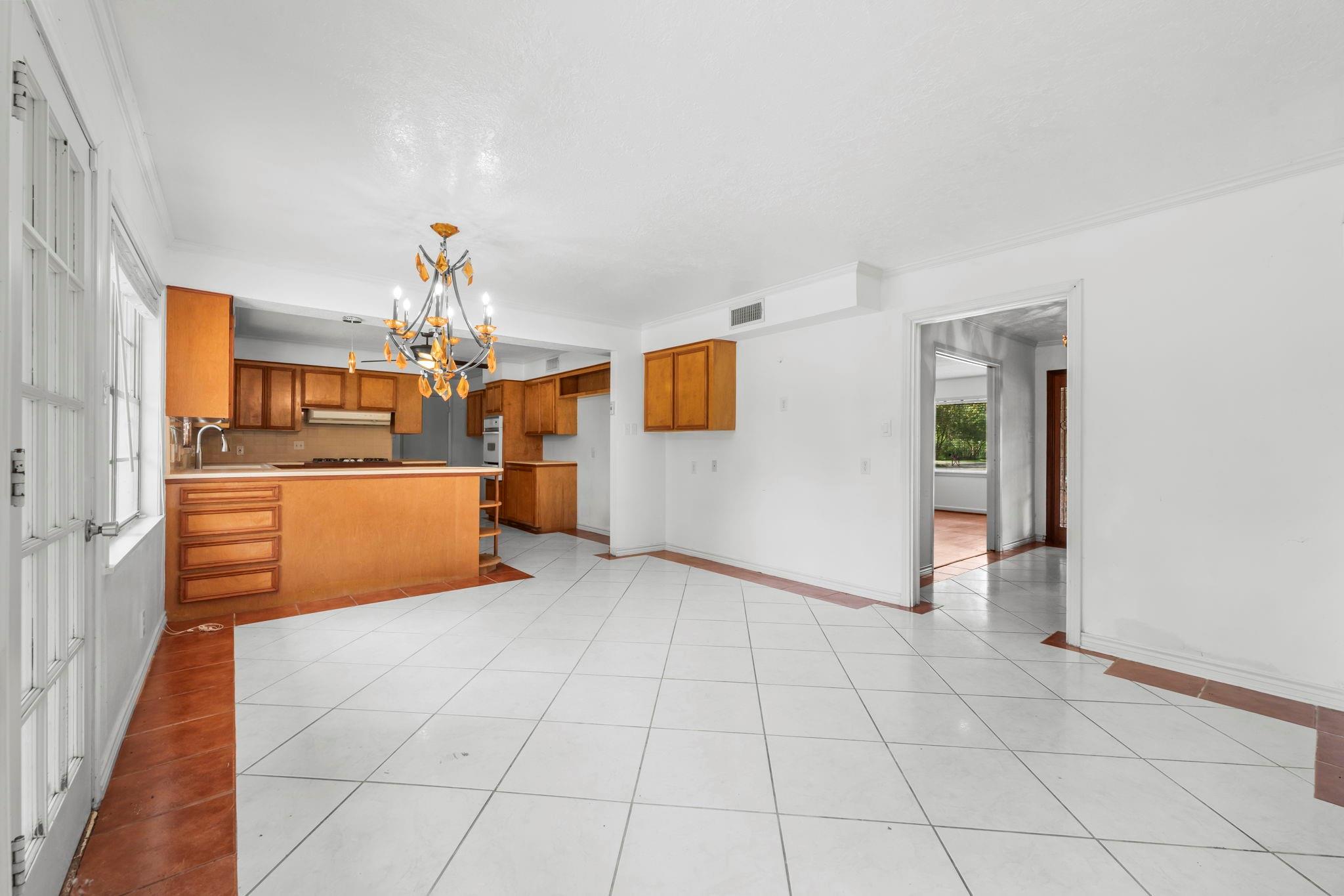 9821 Shadow Wood Drive