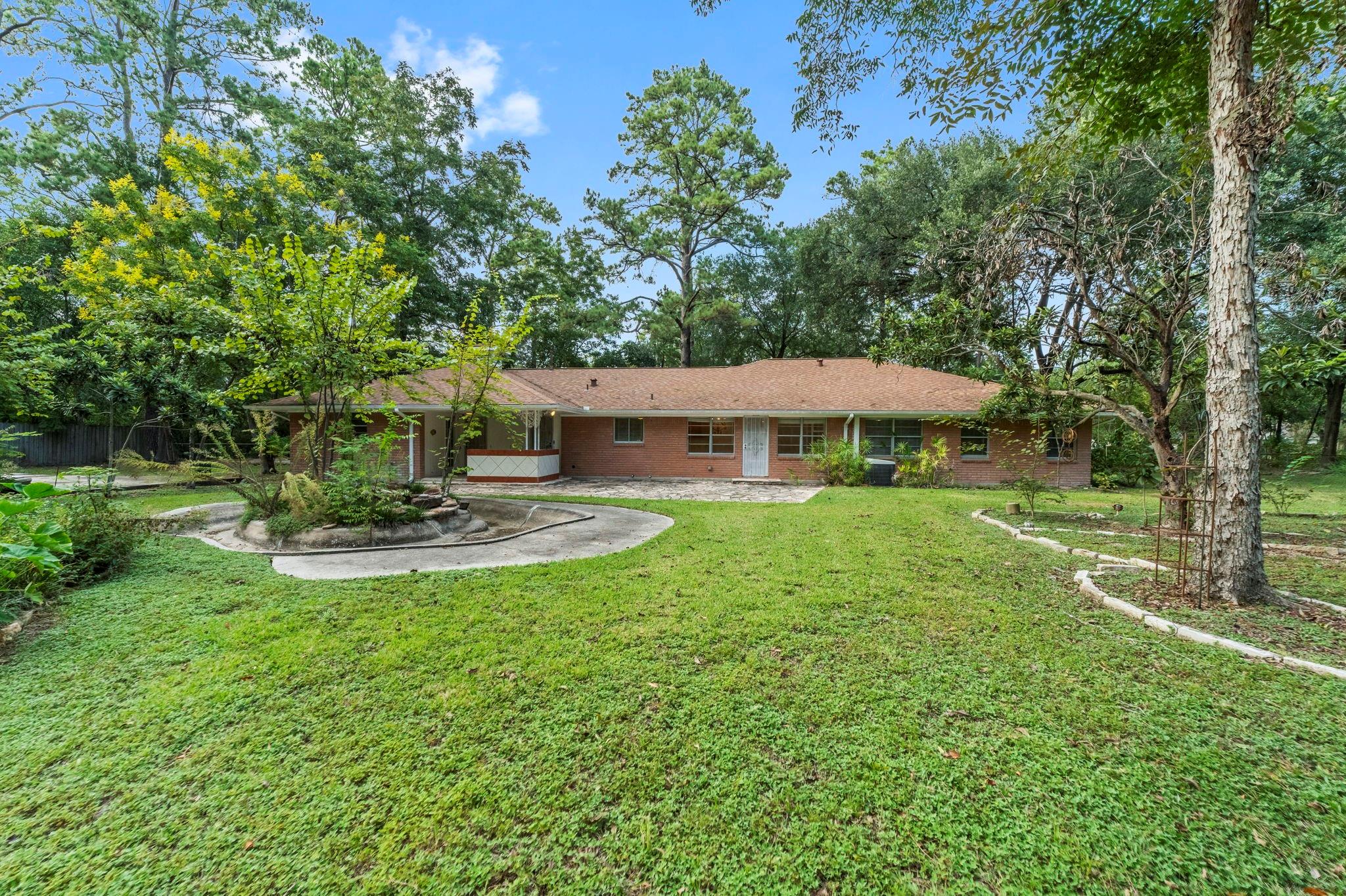 9821 Shadow Wood Drive