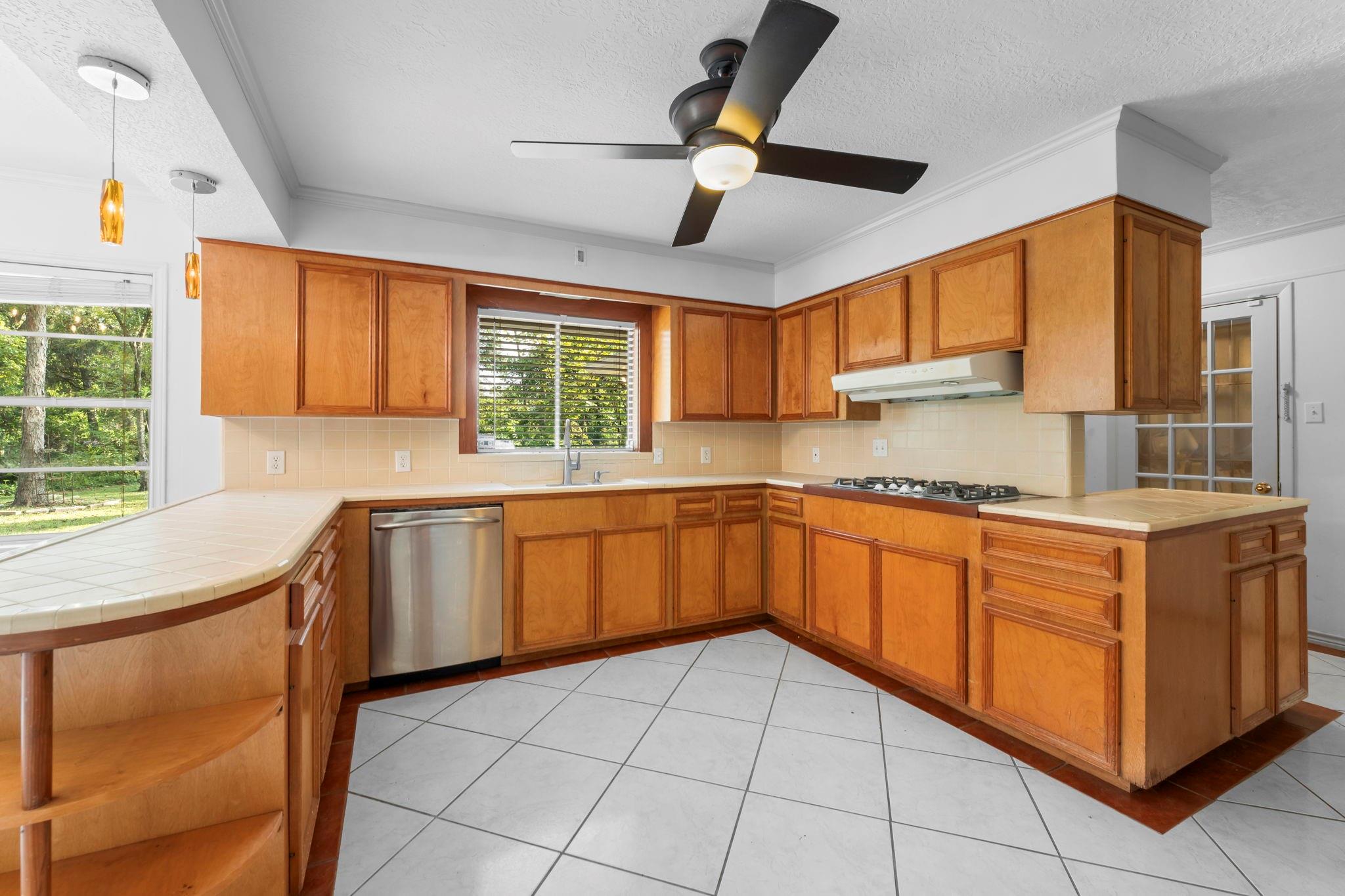 9821 Shadow Wood Drive