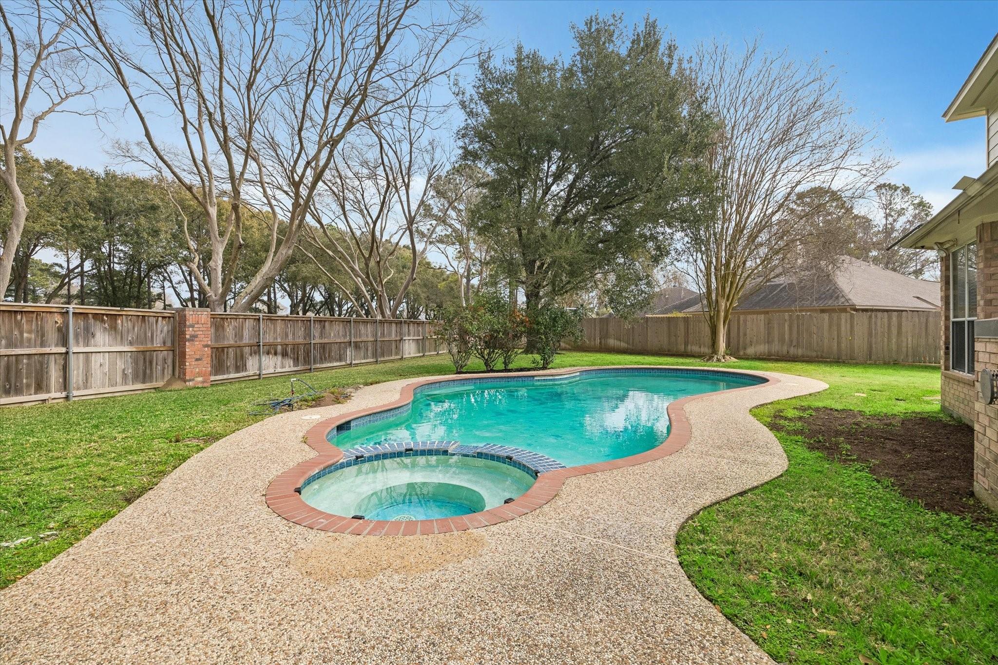 18042 Somerset Knolls