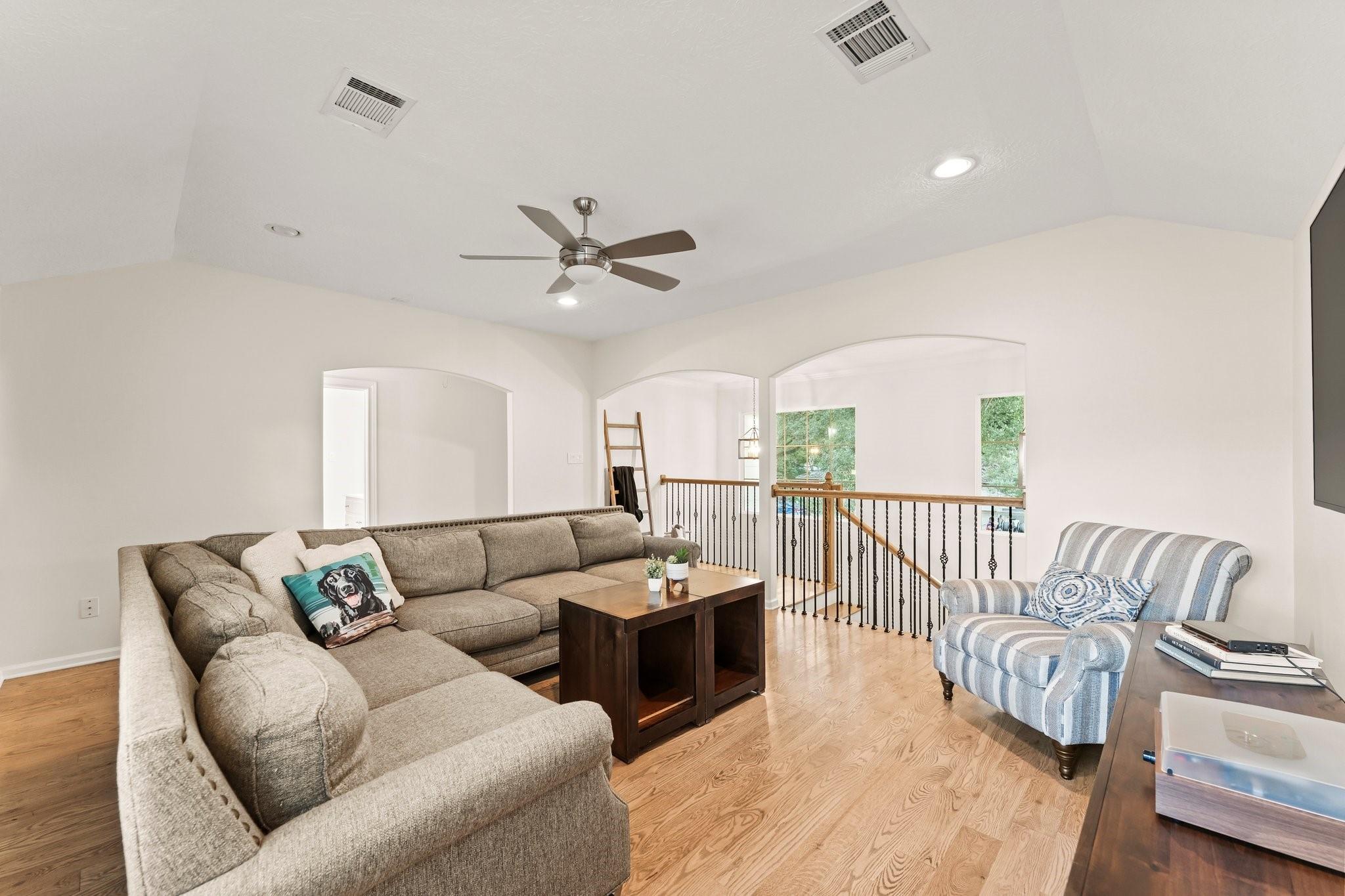 9382 Livernois Road