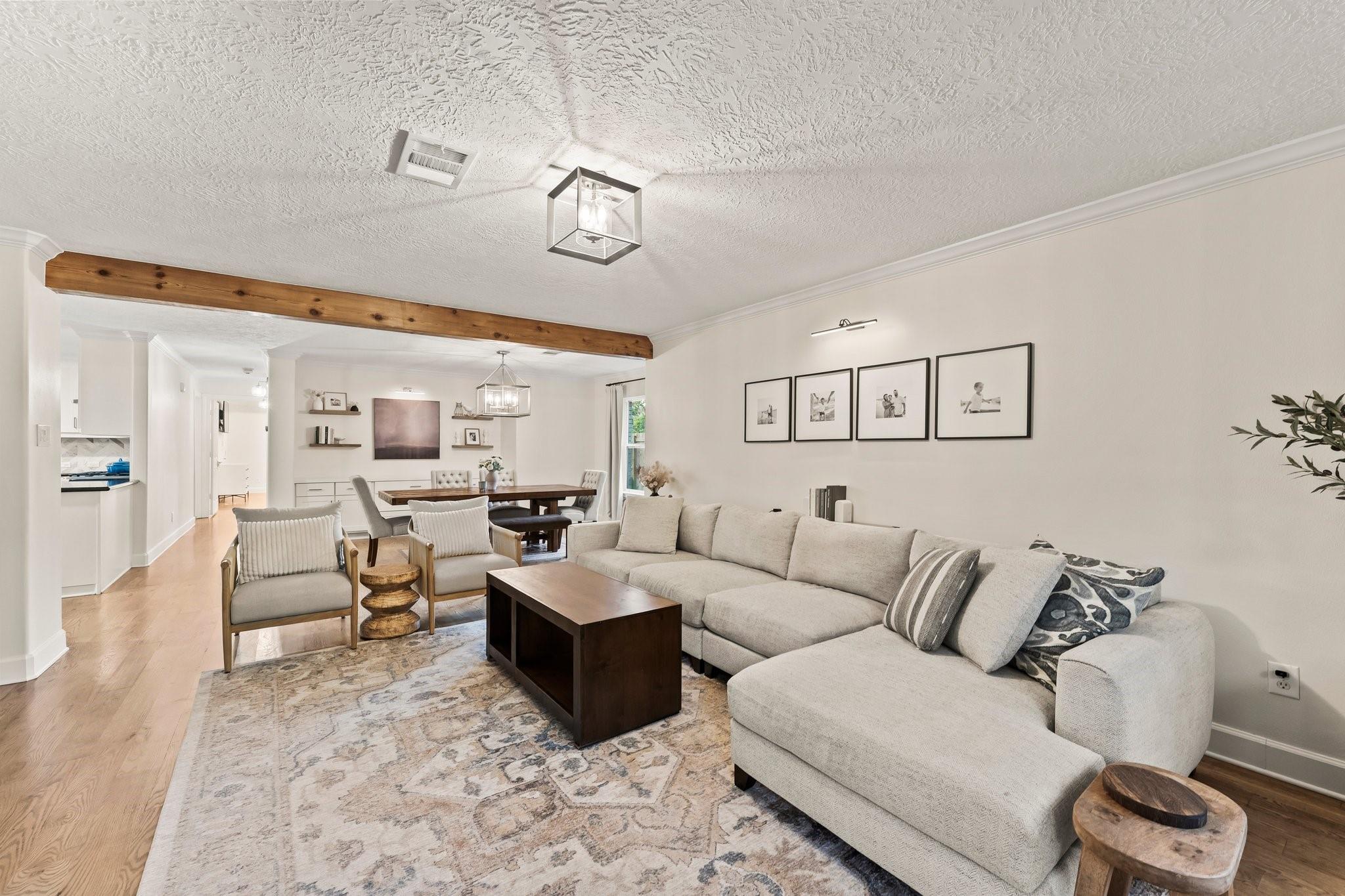 9382 Livernois Road