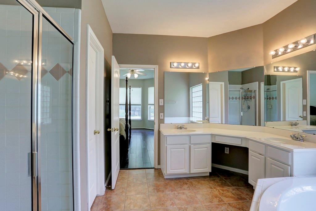 18042 Somerset Knolls