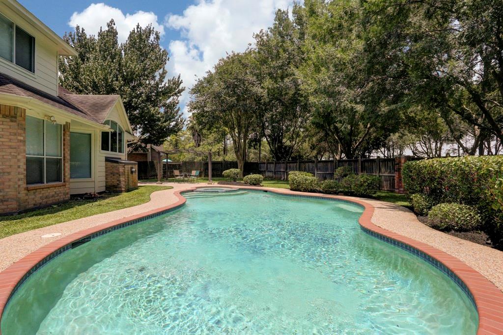 18042 Somerset Knolls