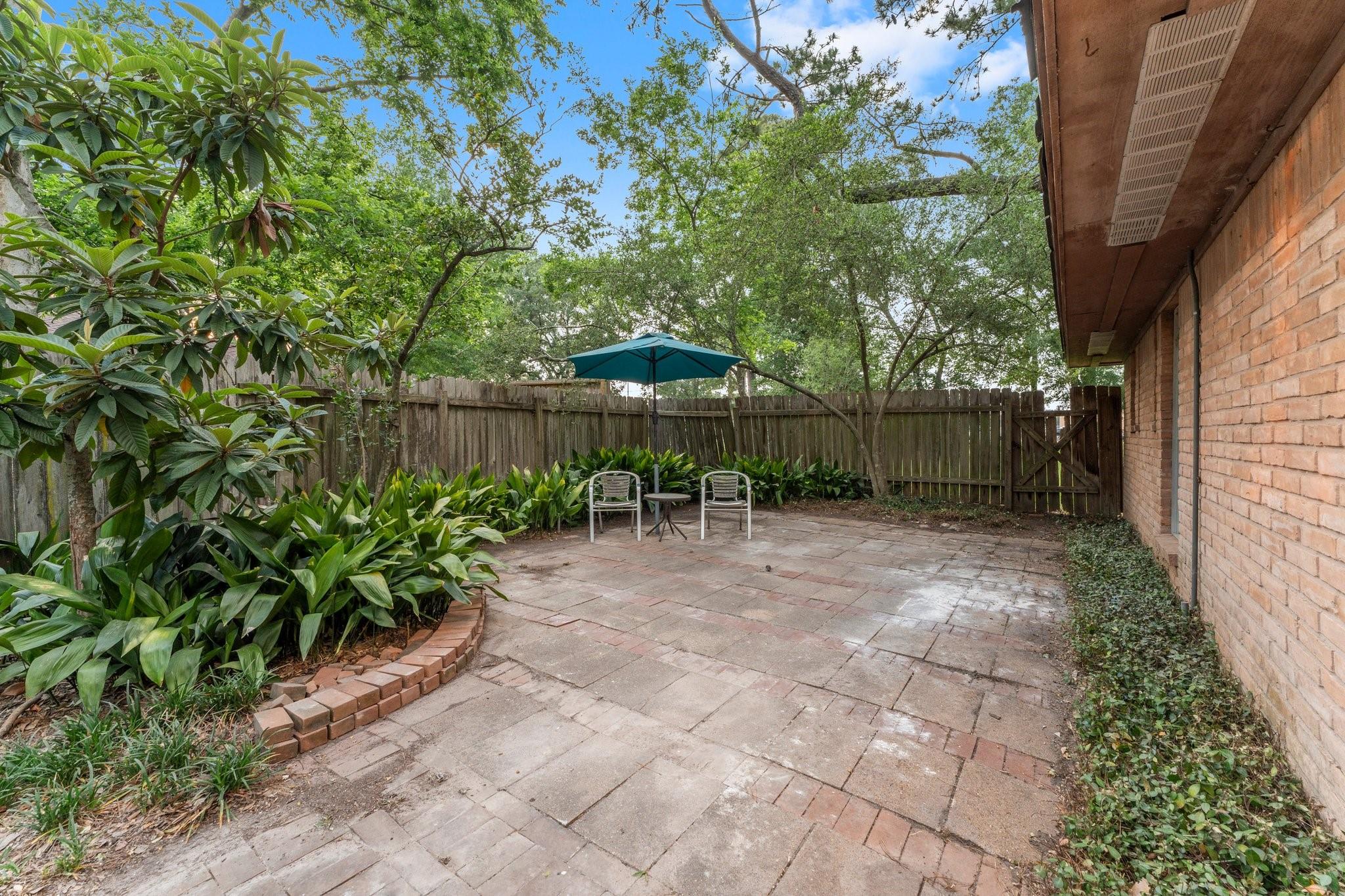9809 Neuens Road
