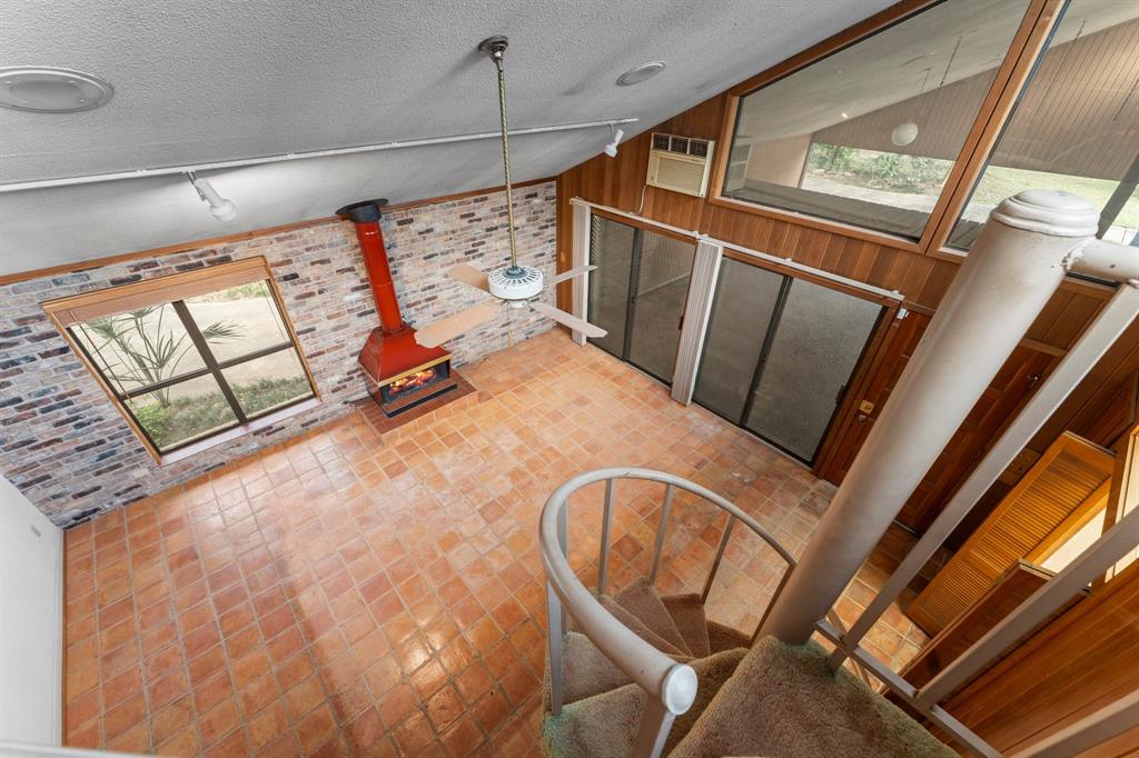 9809 Neuens Road