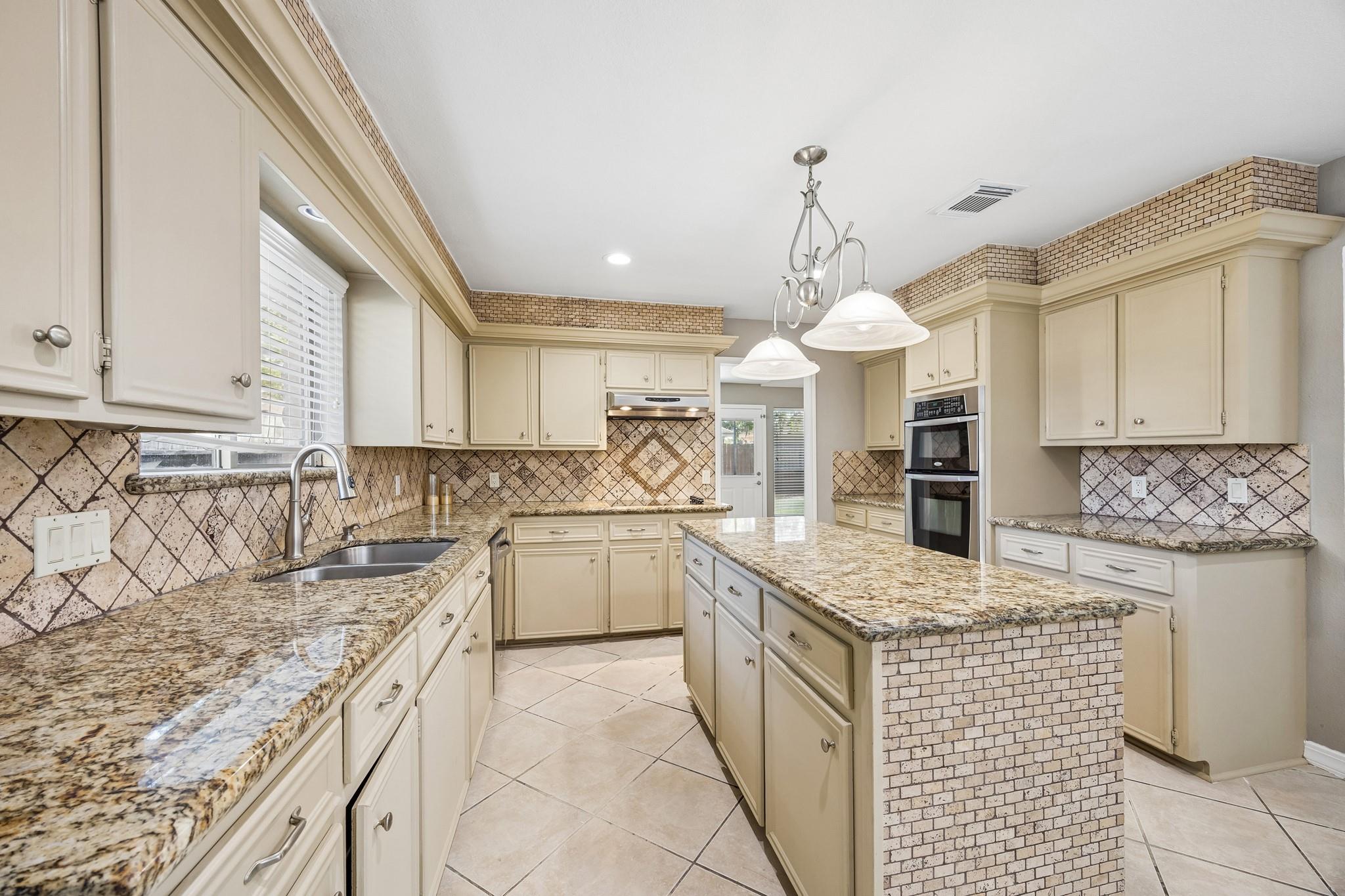 15330 Glenwood Park Drive