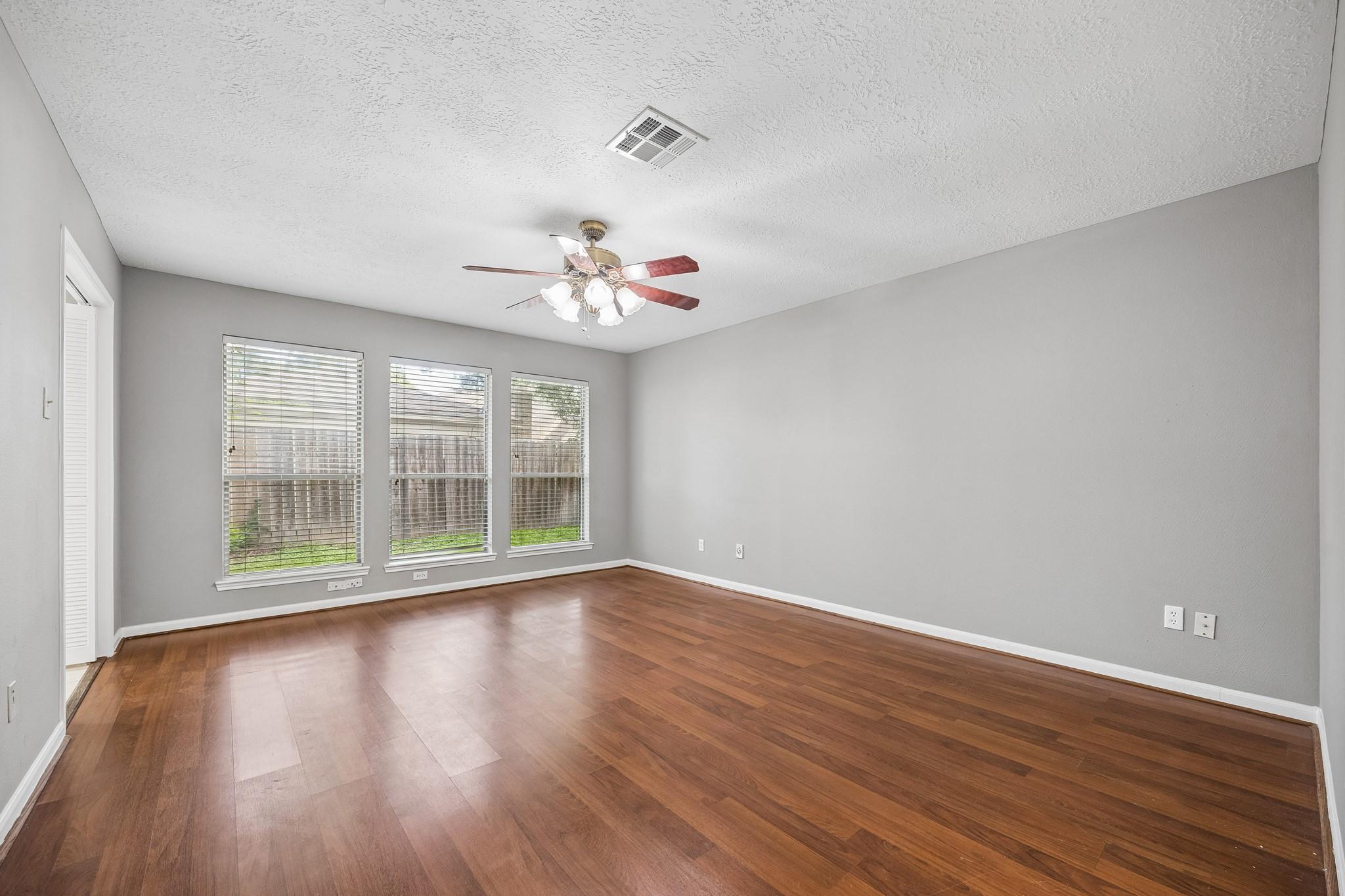 15330 Glenwood Park Drive
