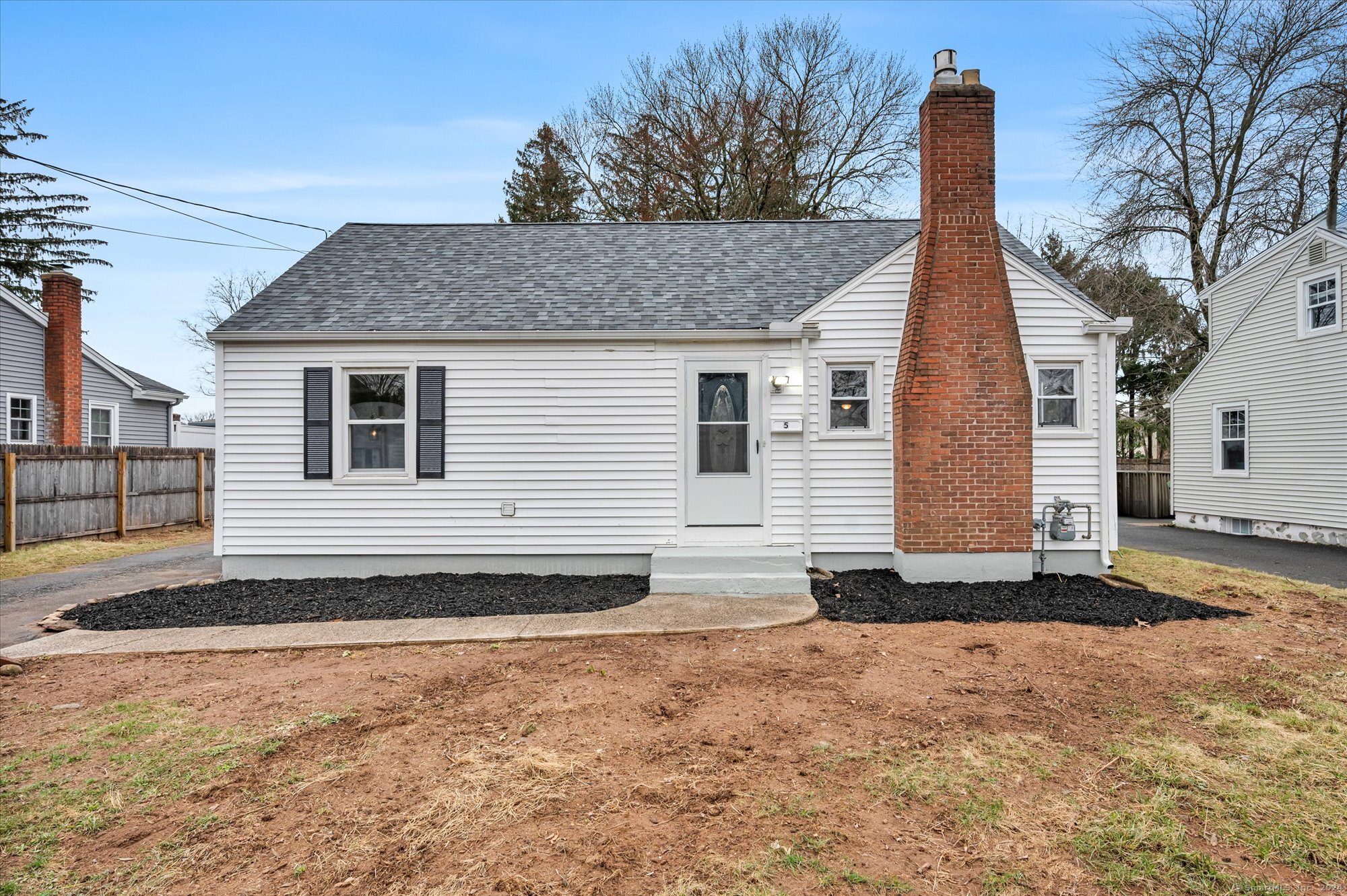 5 Jewell Avenue