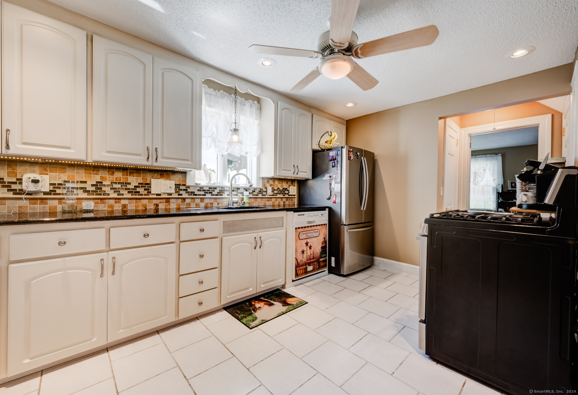 82 Knollwood Road