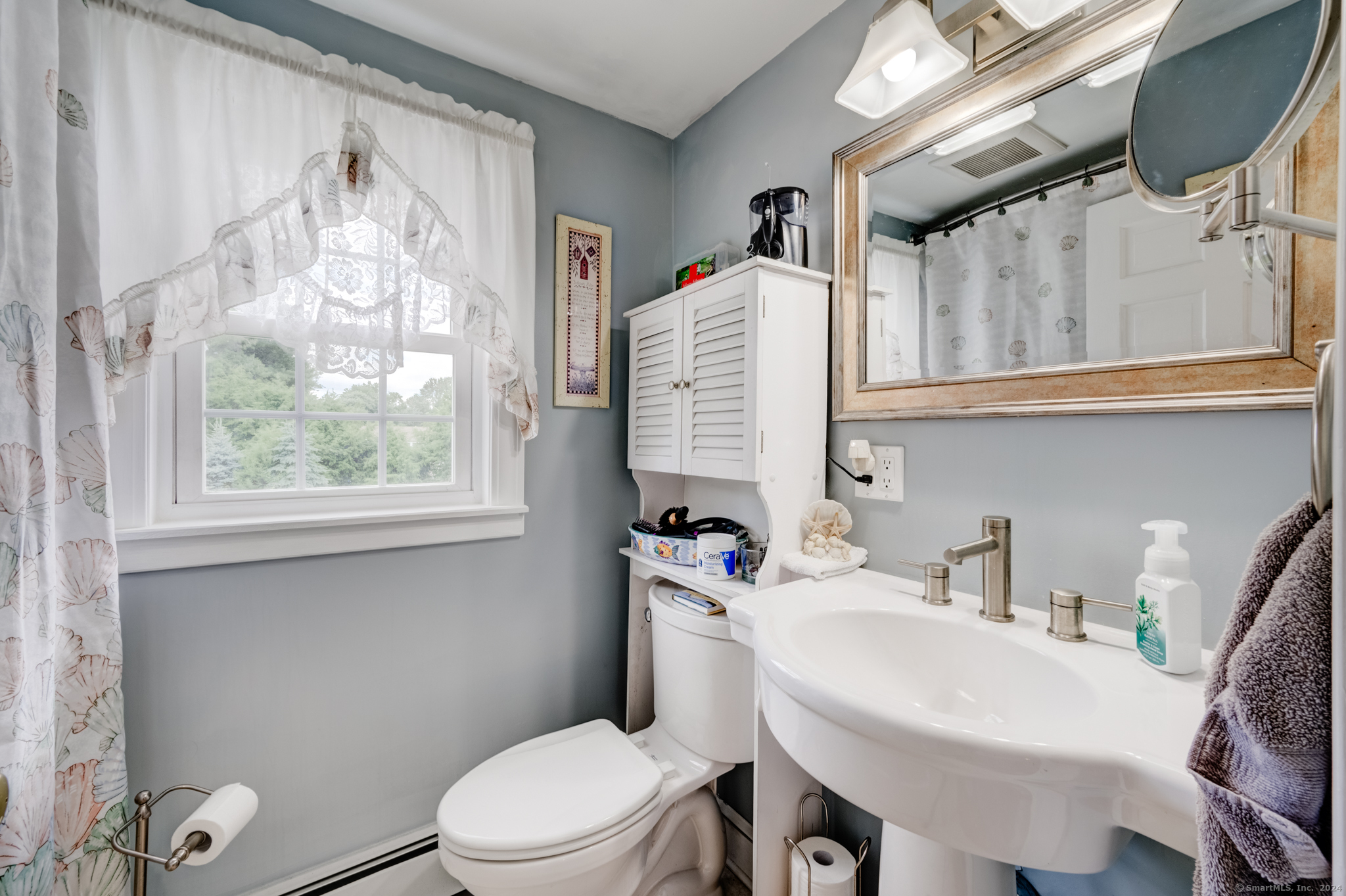 82 Knollwood Road