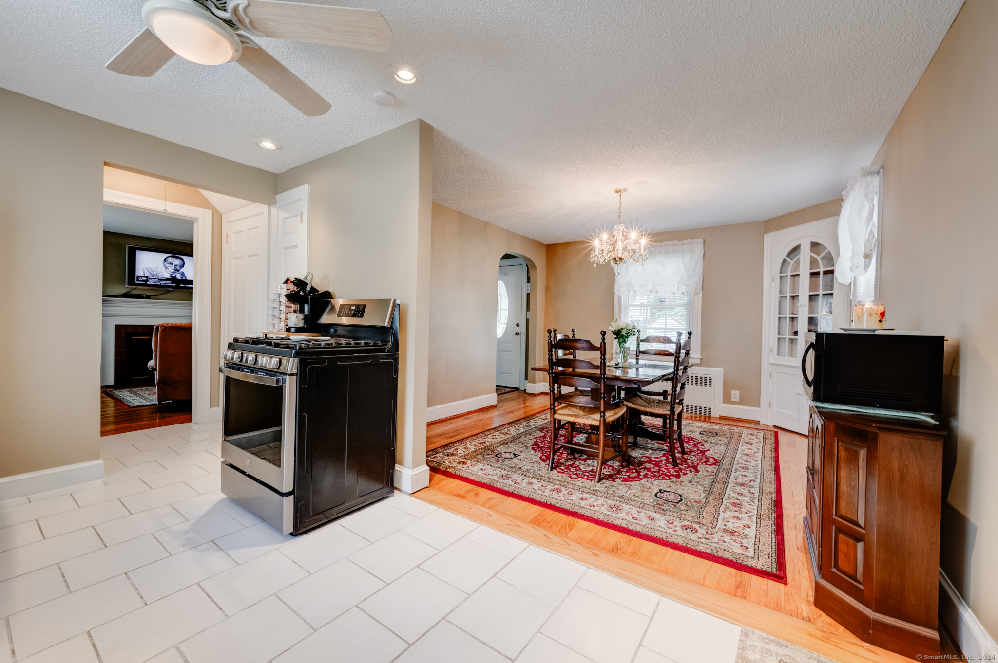 82 Knollwood Road