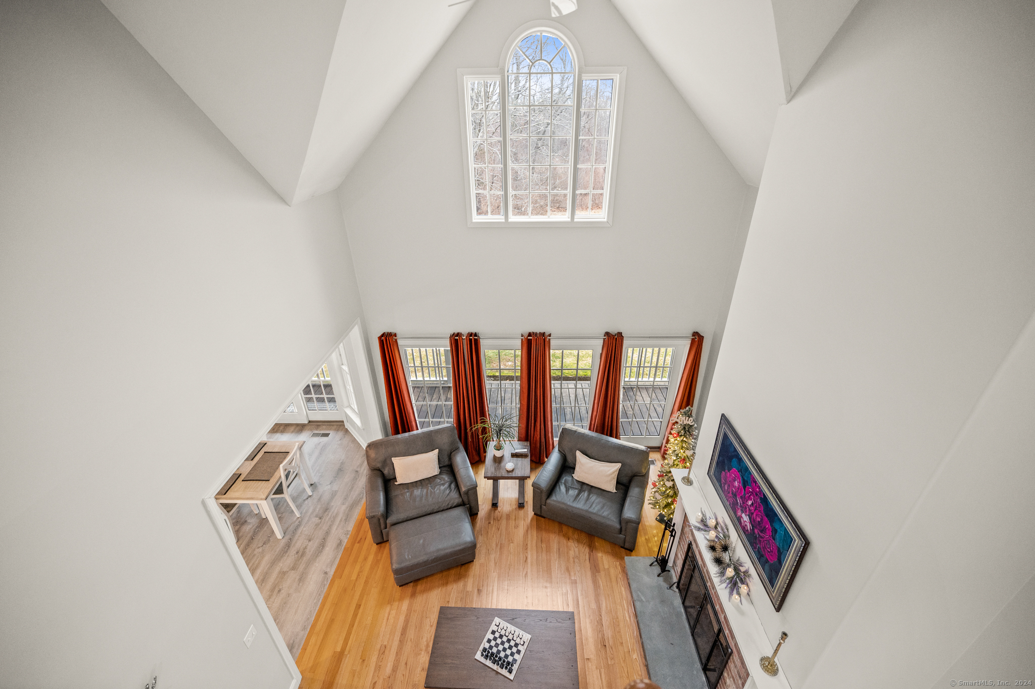 25 Comstock Trail