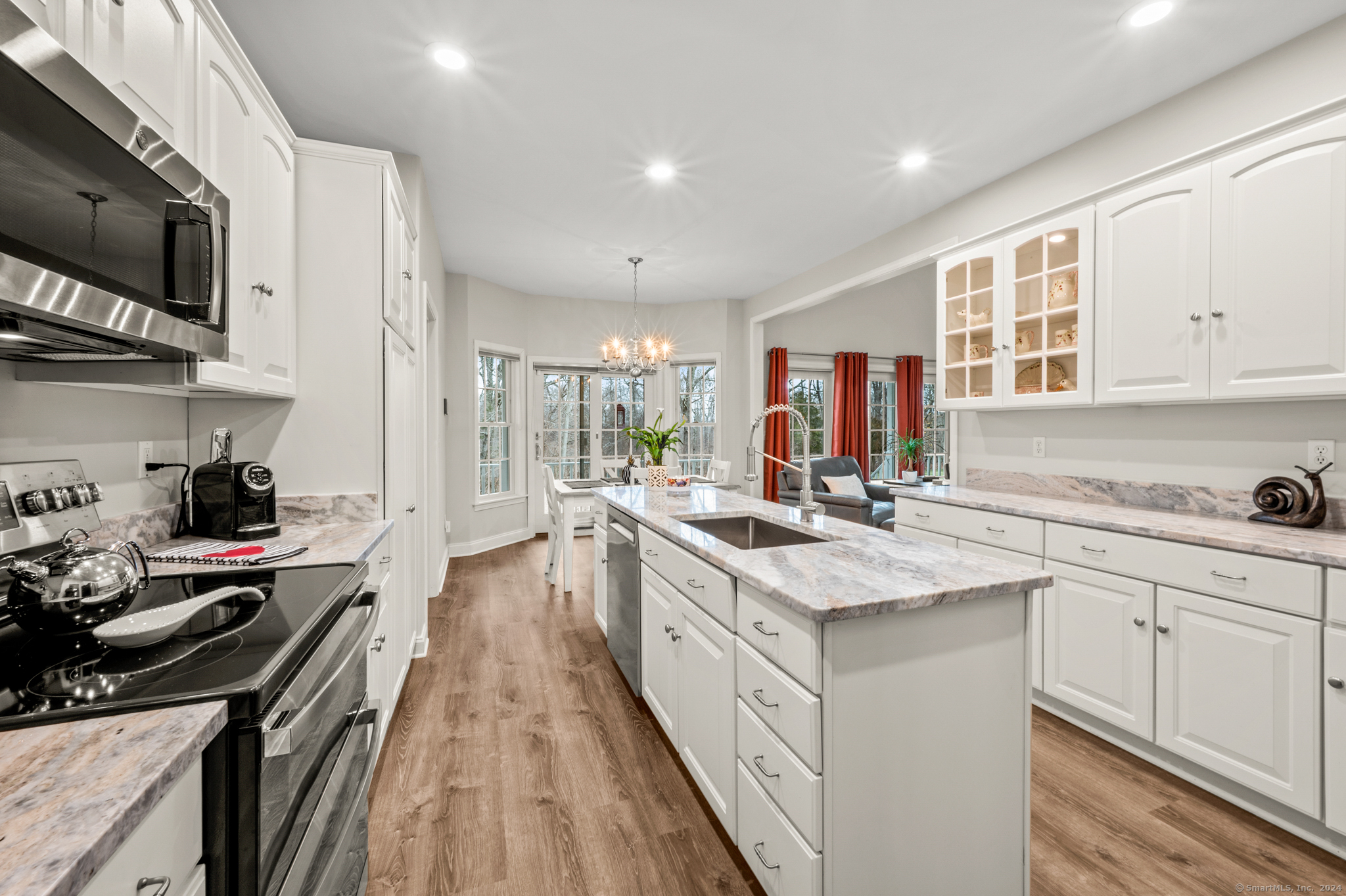 25 Comstock Trail