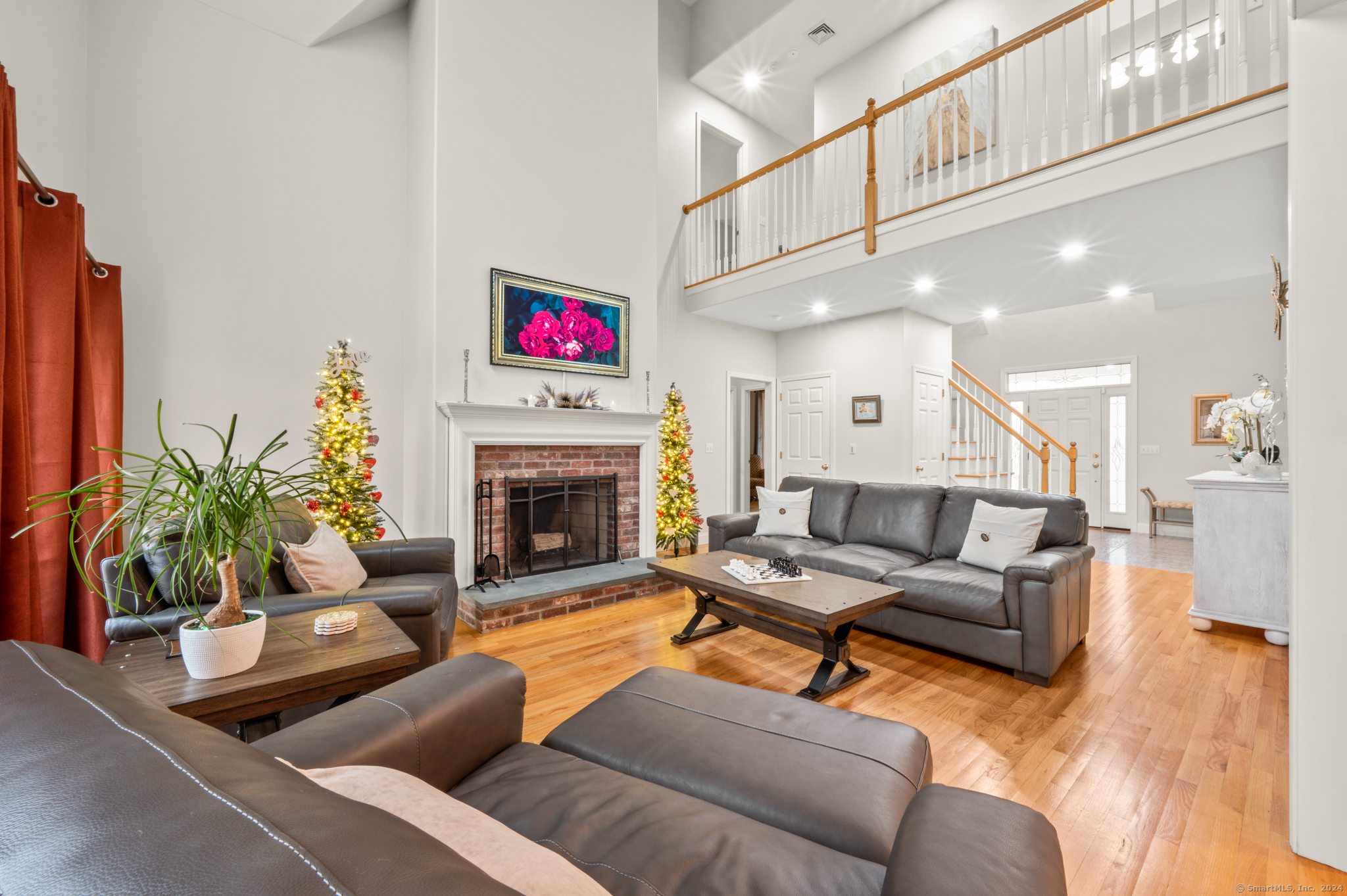 25 Comstock Trail