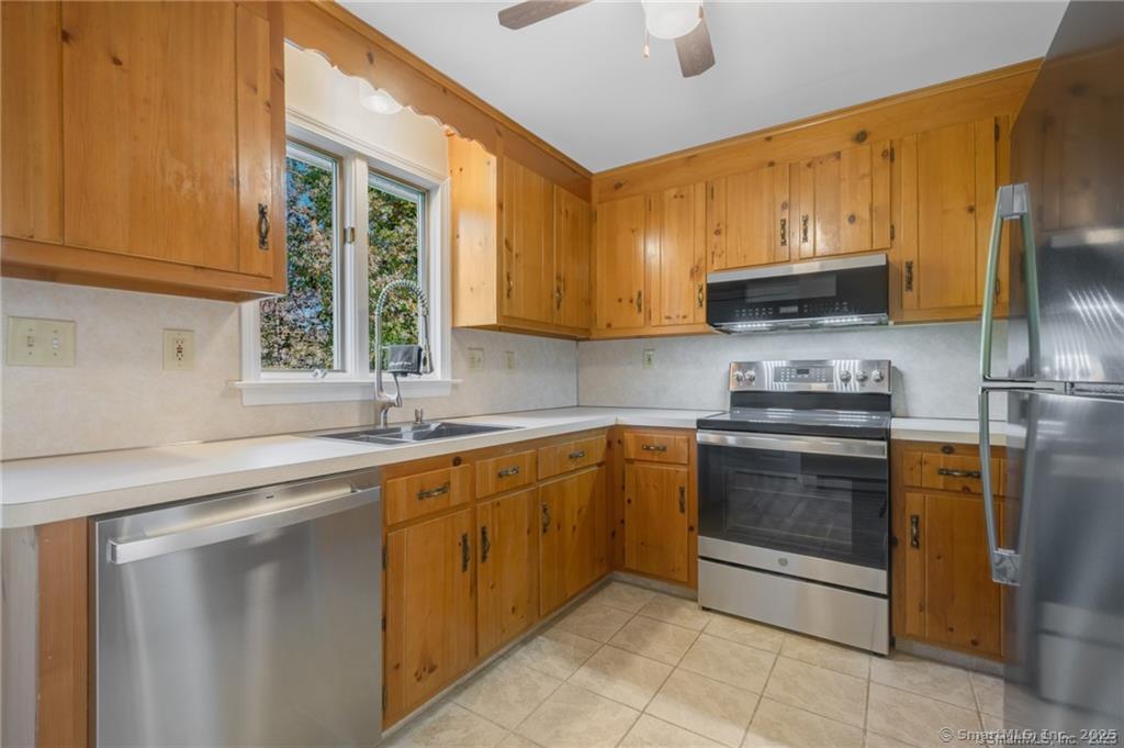 12 Countryside Lane 3