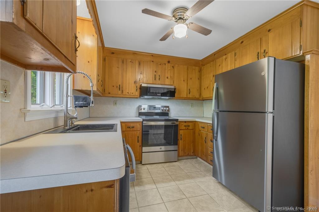 12 Countryside Lane 3