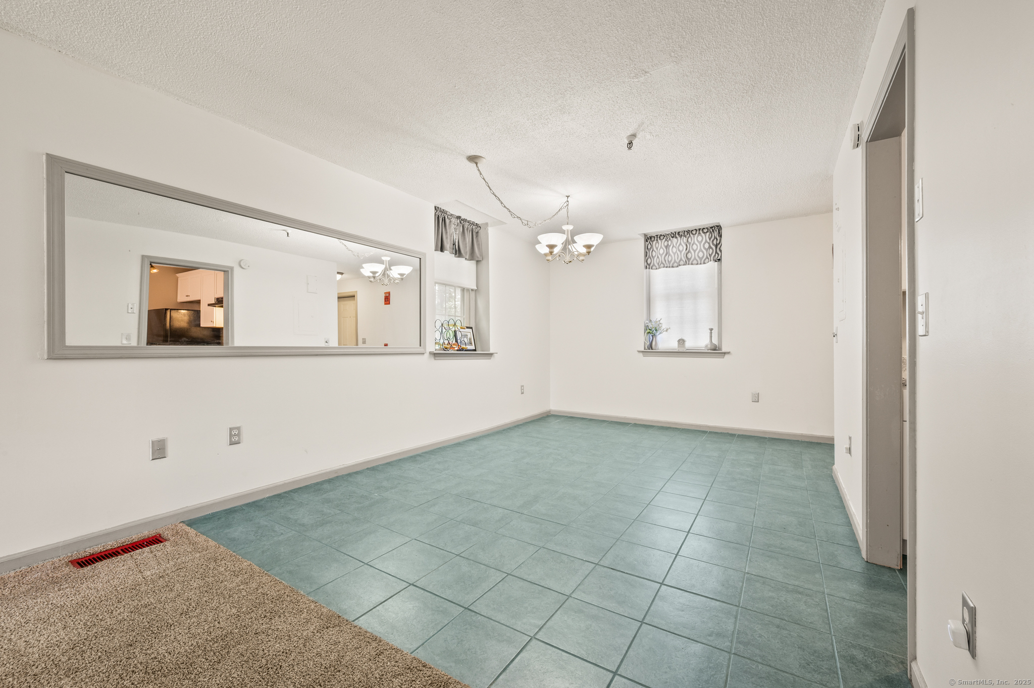 1 Russell Street APT 11