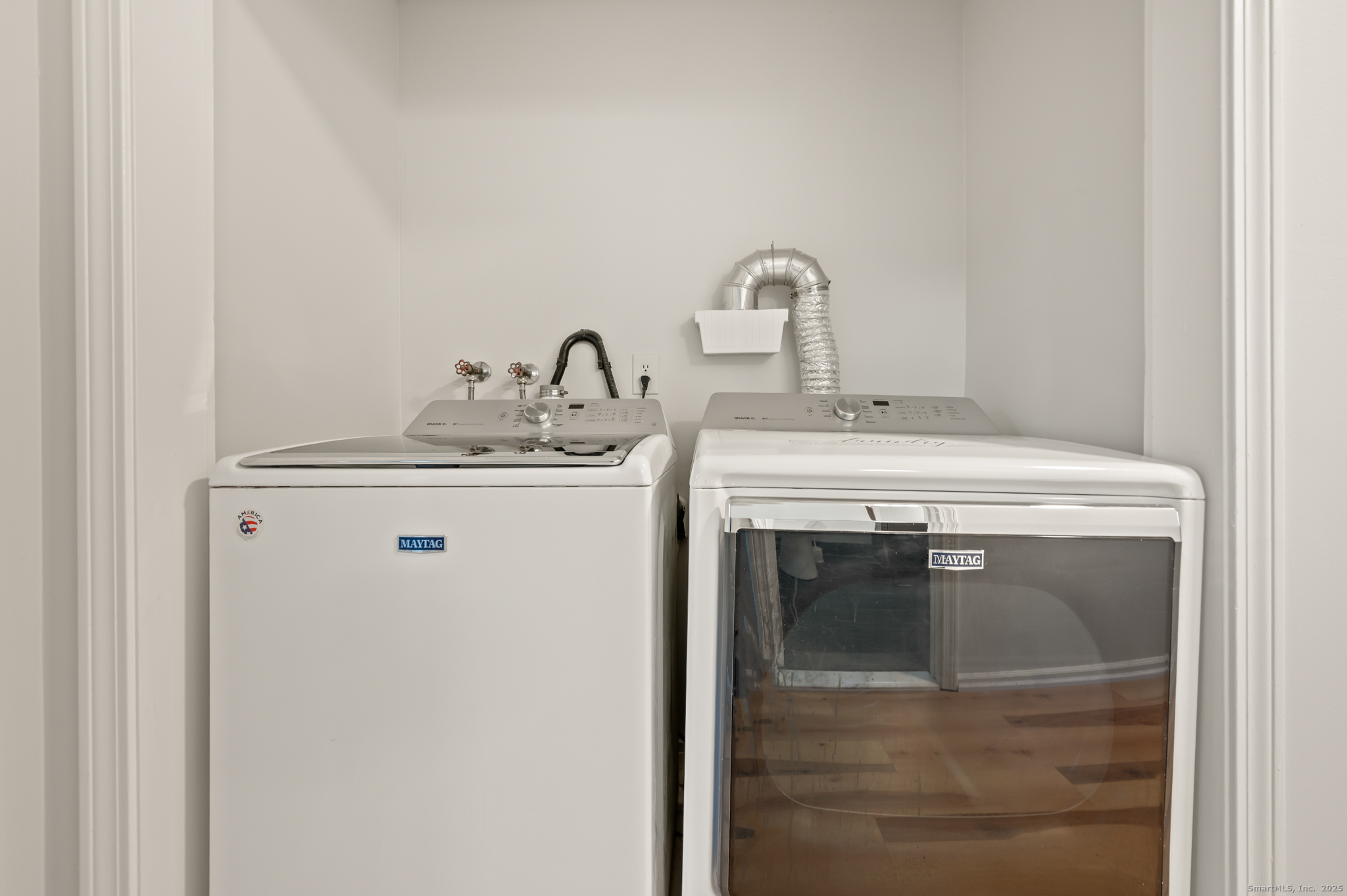 1 Russell Street APT 15