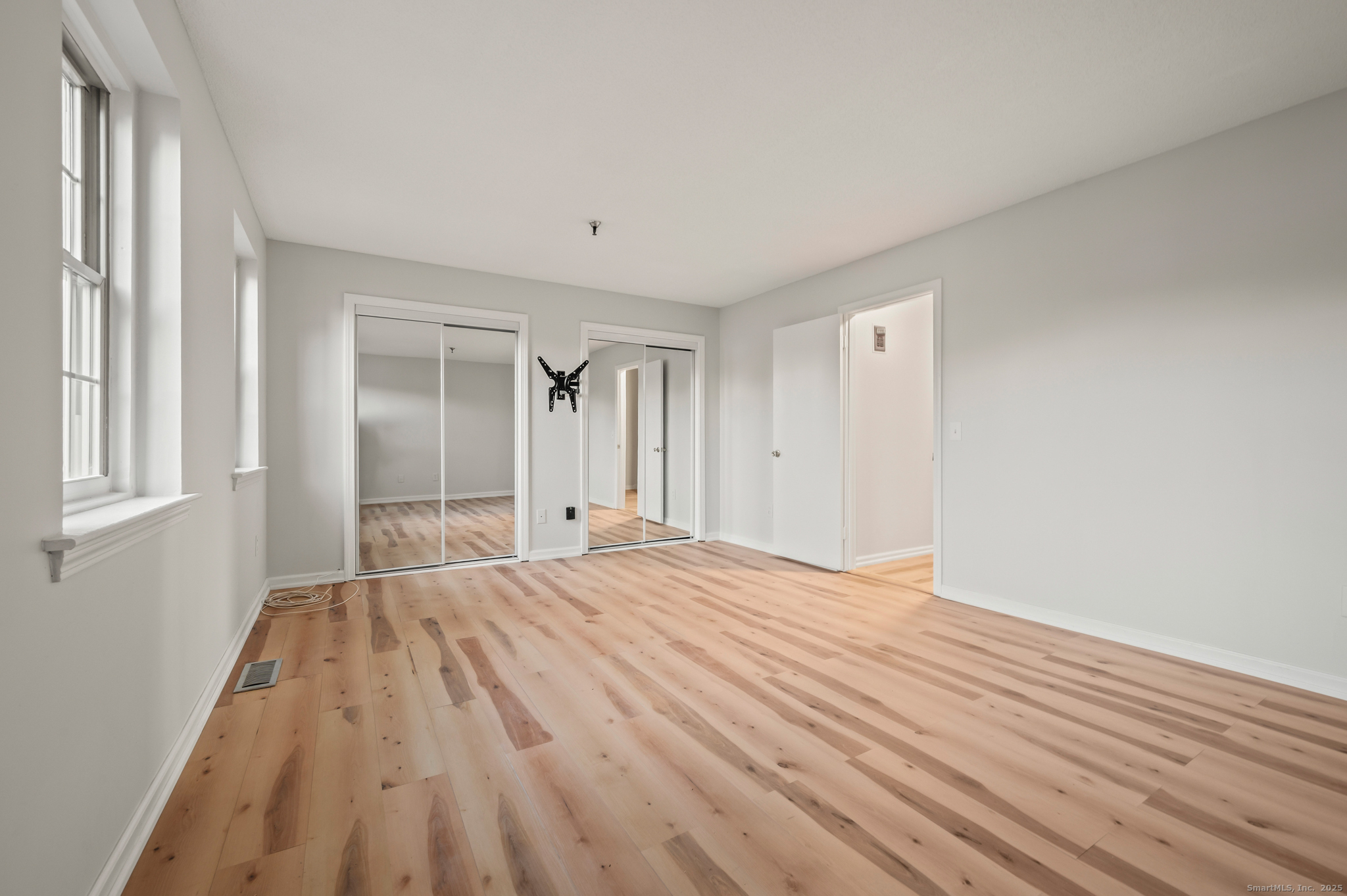 1 Russell Street APT 15