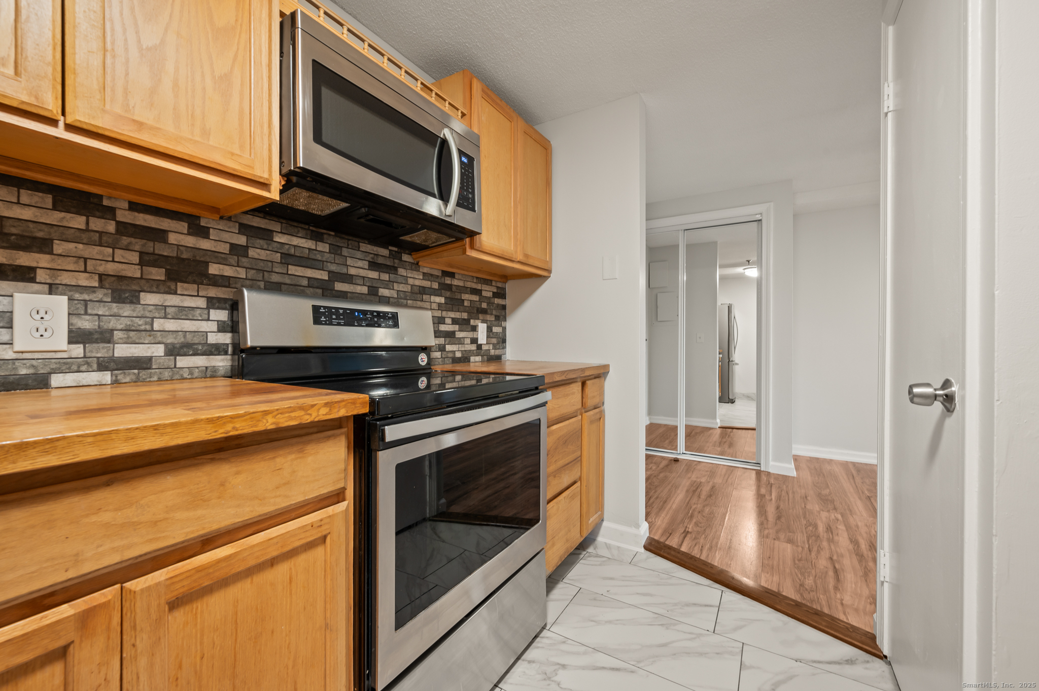 1 Russell Street APT 15