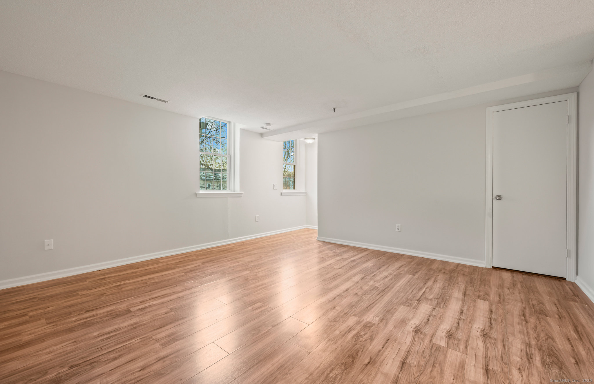 1 Russell Street APT 15